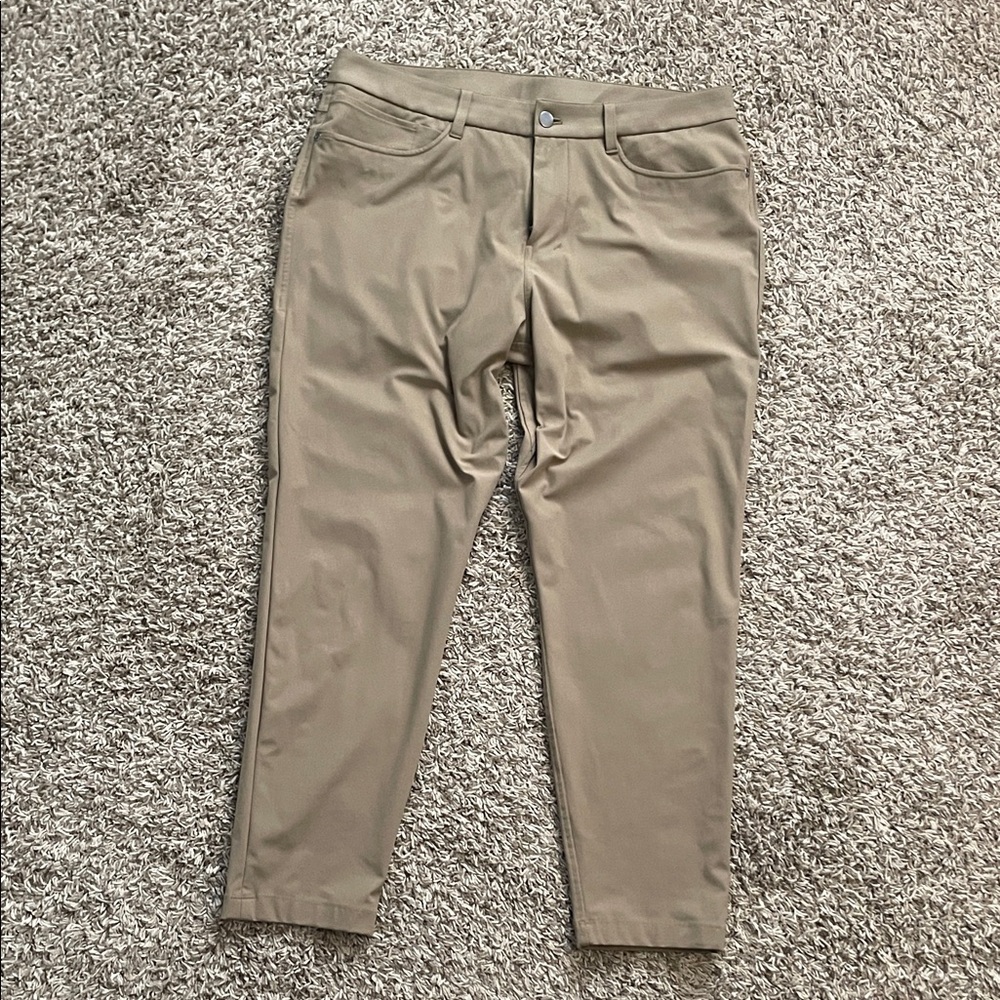Lululemon Athletica Men's Khaki Chinos